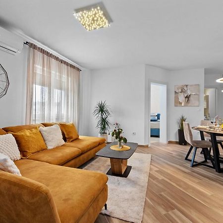 Apartment Leone 梅杜林 外观 照片