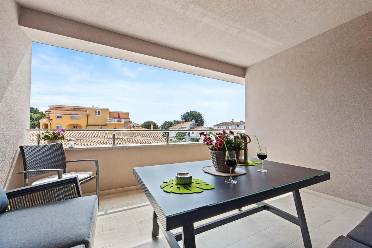 Apartment Leone 梅杜林 外观 照片