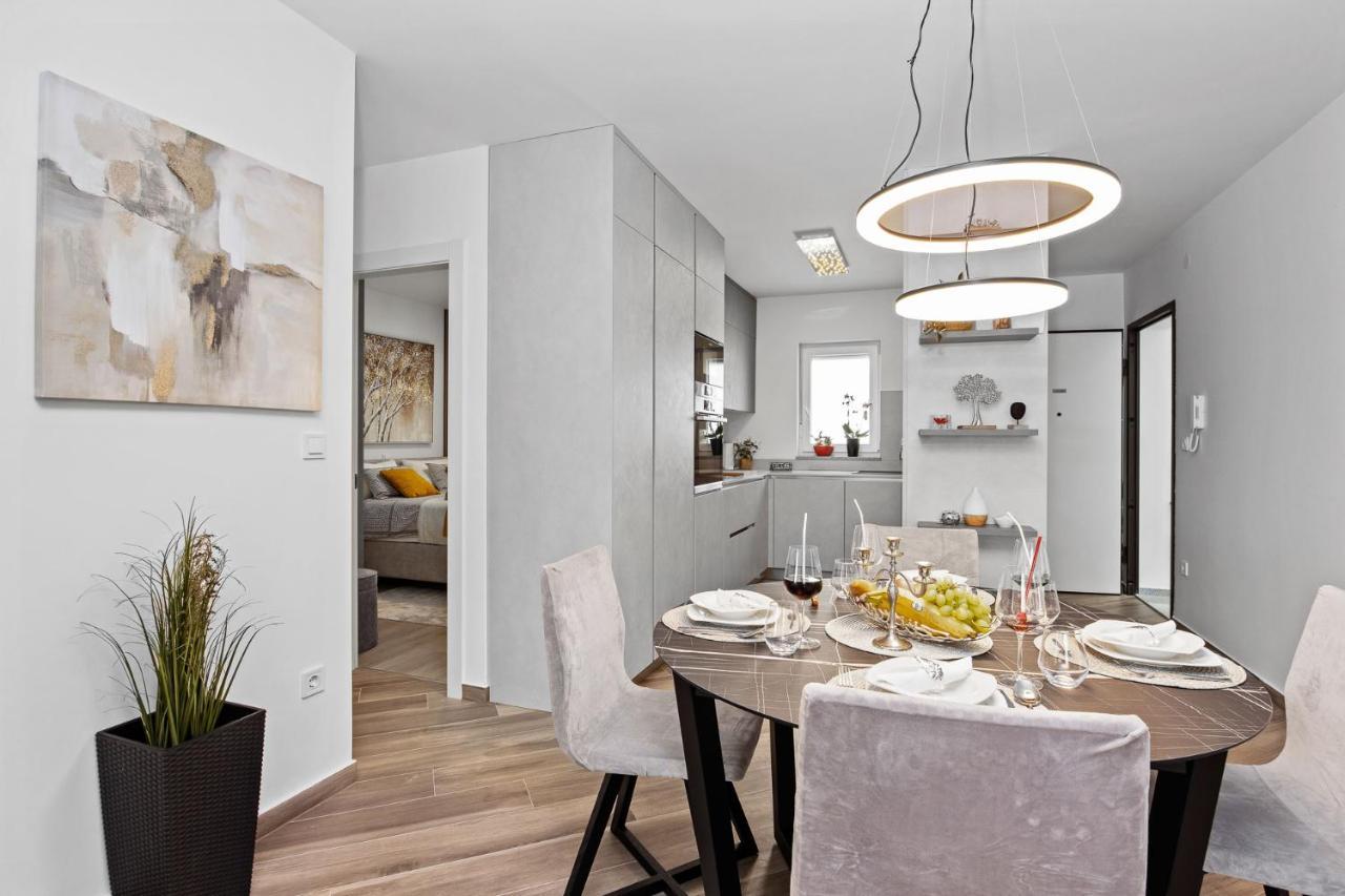 Apartment Leone 梅杜林 外观 照片