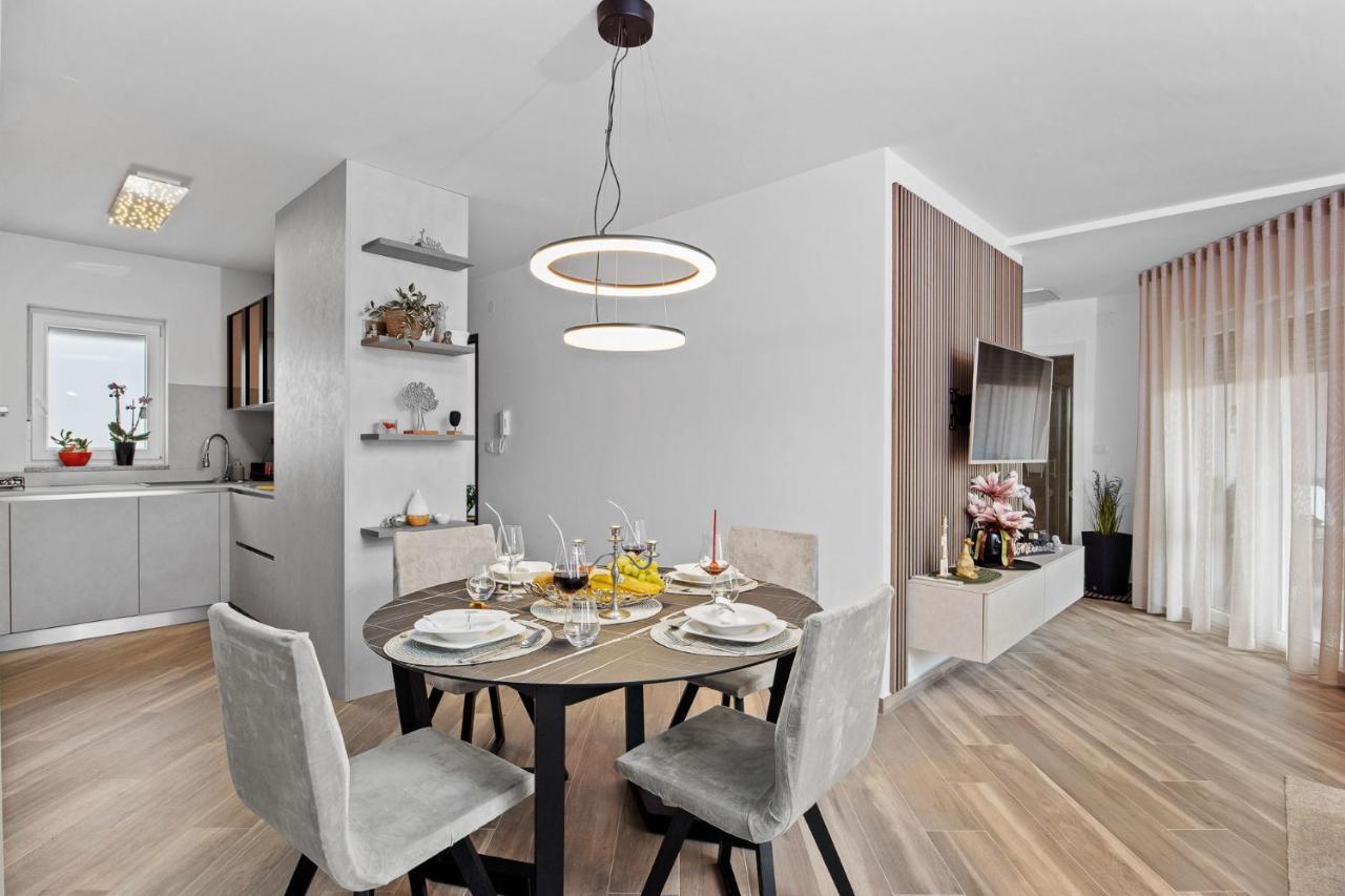 Apartment Leone 梅杜林 外观 照片
