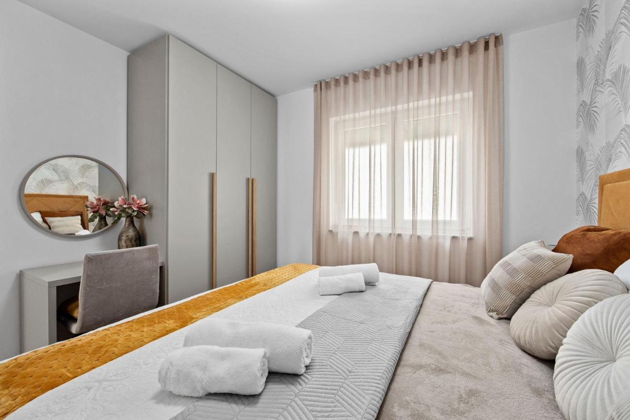 Apartment Leone 梅杜林 外观 照片