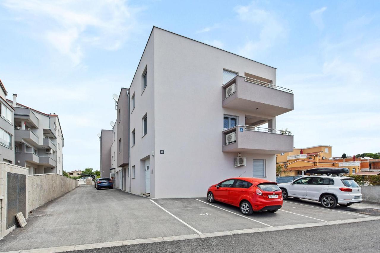 Apartment Leone 梅杜林 外观 照片