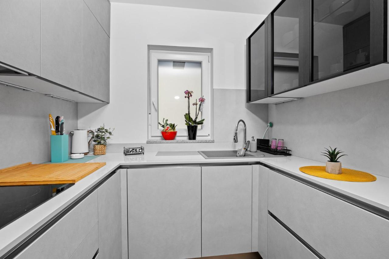 Apartment Leone 梅杜林 外观 照片